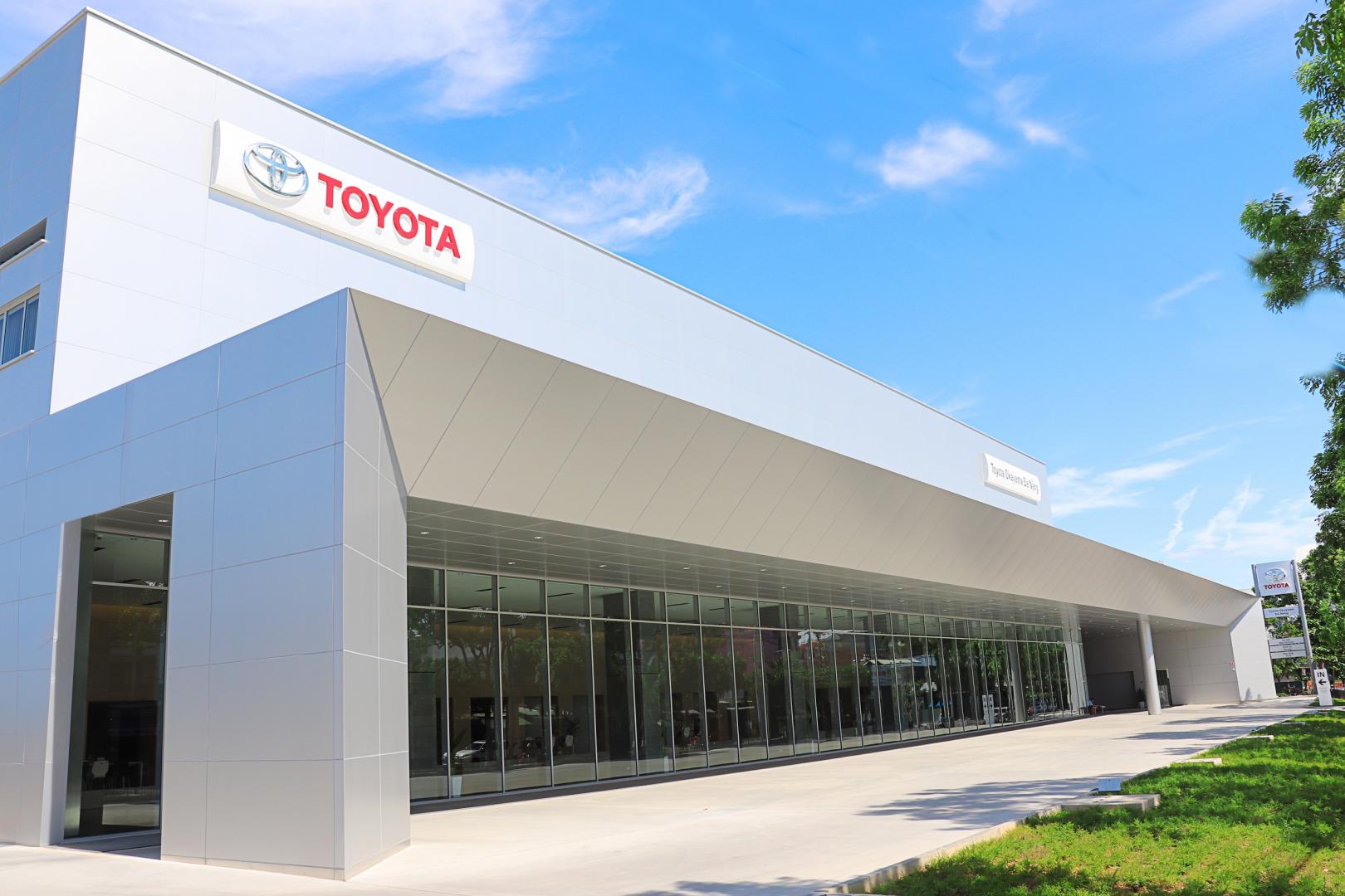 TOYOTA VIỆT NAM MỞ RỘNG HỆ THỐNG ĐẠI LÝ / Ra mắt Toyota Okayama Đà Nẵng