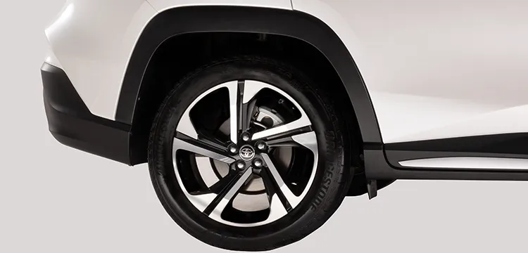 https://www.toyota.com.vn//Resources/Images/8FF0A4C49B9687403641BD5F1D8B3E60.png