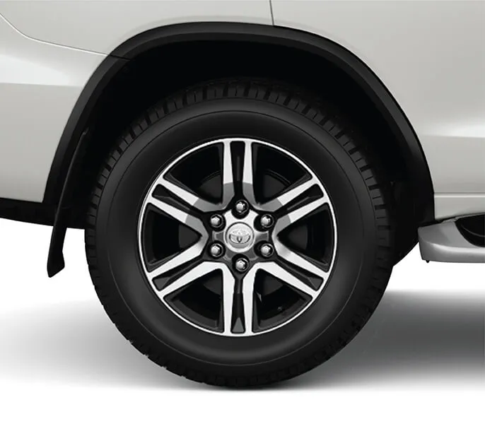 https://www.toyota.com.vn//Resources/Images/96979276F5F6BD00AF24CA20078BDD05.jpg