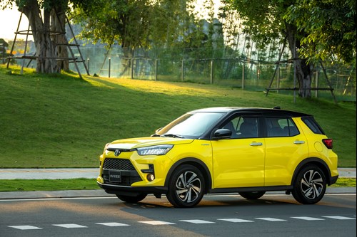giá toyota raize