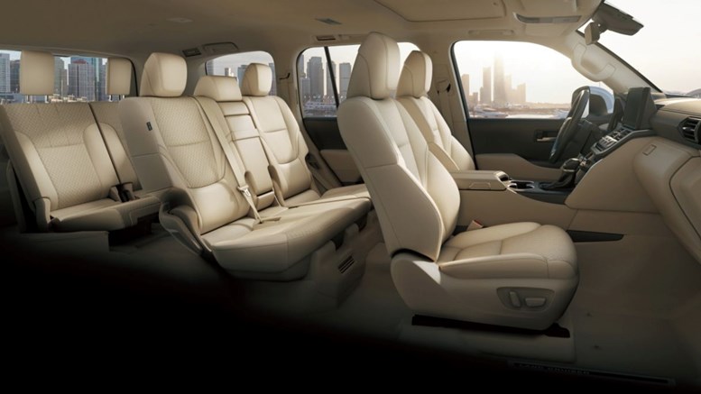 Ghế ngồi êm ái của Toyota SUV 2022 Land Cruiser