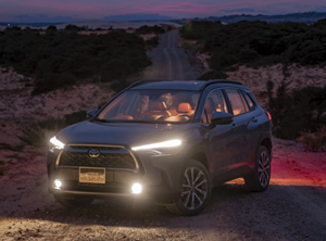 Giá xe Corolla Cross: Giá bán, giá lăn bánh và ưu đãi