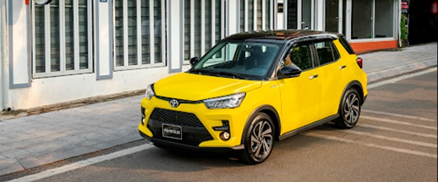 Top 6 mẫu xe Toyota 5 chỗ 2023 và bảng giá mới nhất