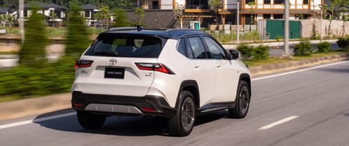 trải nghiệm yaris cross hybrid