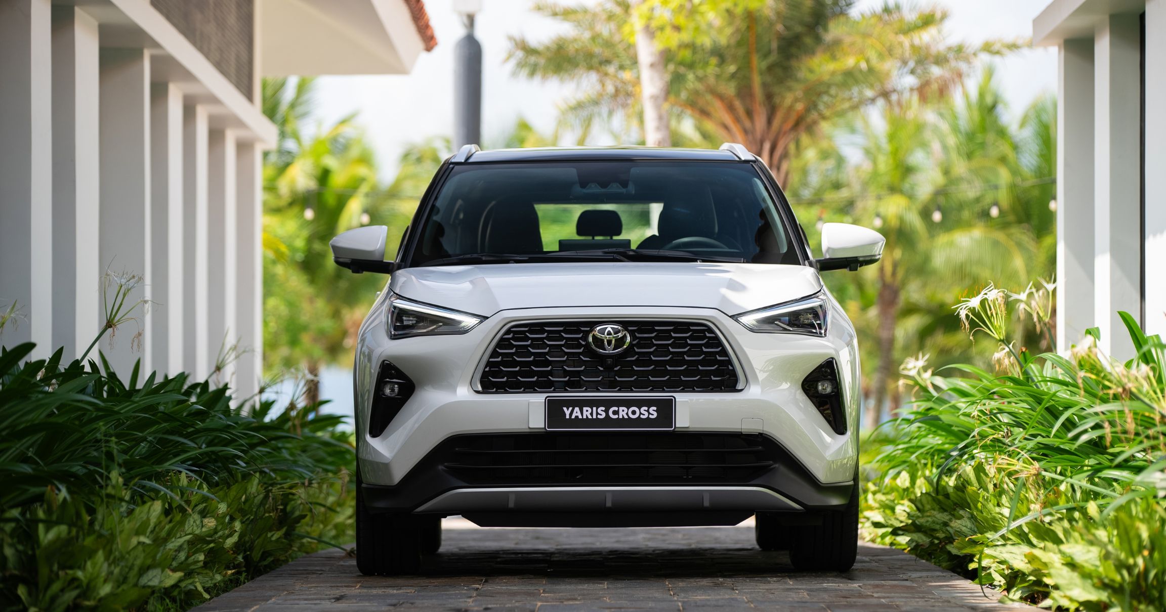 Đánh giá Yaris Cross: Ngoại thất, nội thất, vận hành và an toàn 