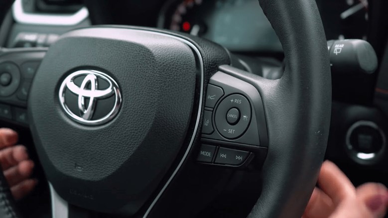 Cruise Control Là Gì? Chức Năng Và Cách Sử Dụng Trên Xe Ô Tô | Toyota
