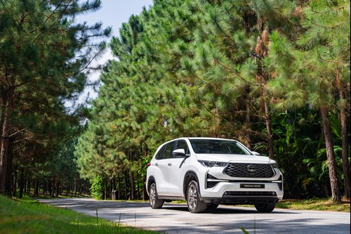 mức tiêu hao nhiên liệu innova cross
