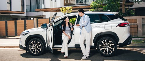 xe hybrid 5 chỗ