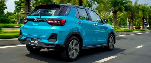 toyota raize giá lăn bánh