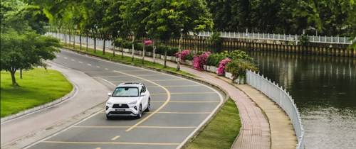 giá lăn bánh toyota yaris
