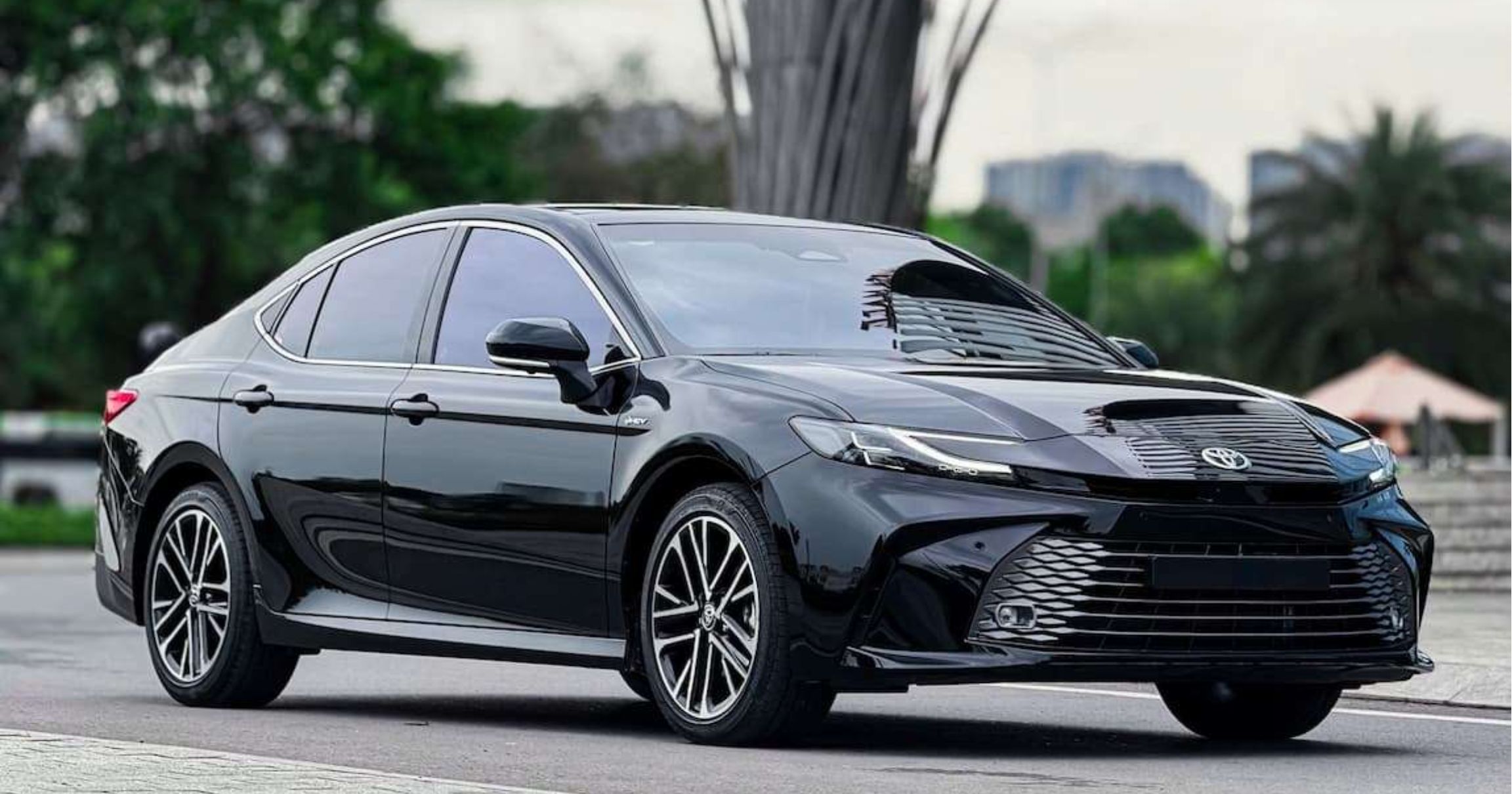 Toyota HEV là gì ? Công nghệ Hybrid và tính năng nổi bật
