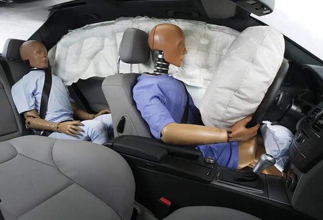 Túi khí xe ô tô: Cấu tạo, tác dụng và những lưu ý cần biết