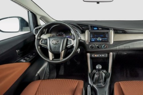 Thiết kế khoang nội thất Toyota Innova