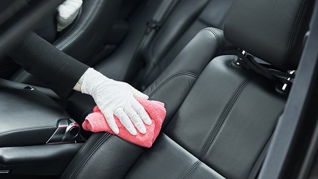 Hướng dẫn vệ sinh ghế nỉ ô tô tại nhà đơn giản, sạch như mới