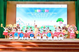 Toyota Việt Nam triển khai chương trình Toyota cùng em học an toàn giao thông năm học 2024 - 2025