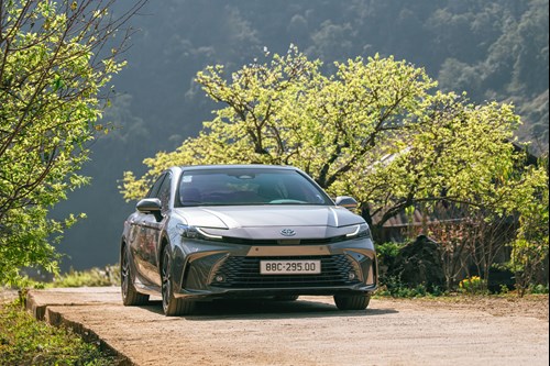 Camry Qua Các Đời