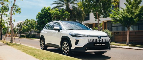 giá xe hybrid tại việt nam