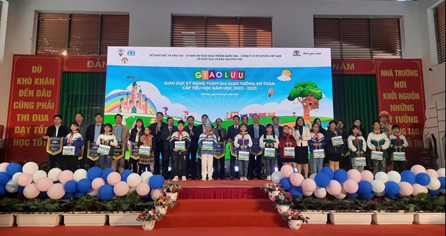 Toyota Việt Nam triển khai Chương trình “Toyota cùng em học An toàn giao thông” năm học 2022 - 2023