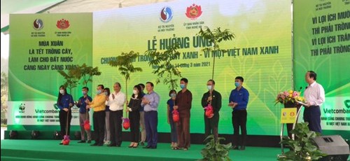 Thủ tướng Nguyễn Xuân Phúc dự lễ hưởng ứng chương trình