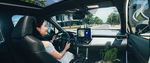 xe hybrid 5 chỗ gầm cao