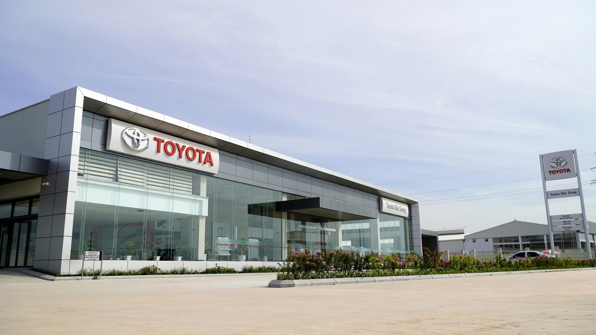 TOYOTA VIỆT NAM MỞ RỘNG HỆ THỐNG ĐẠI LÝ/CHI NHÁNH ĐẠI LÝ VÀ TRẠM DỊCH VỤ ỦY QUYỀN