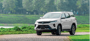 Đánh giá Toyota Fortuner máy xăng về vận hành, ngoại hình và tiện nghi