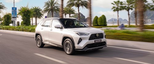 trải nghiệm yaris cross hybrid