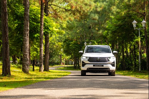 mức tiêu hao nhiên liệu innova cross