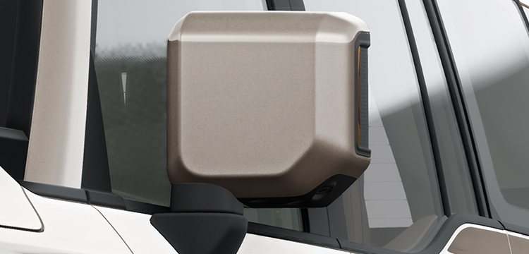 Gương chiếu hậu sở hữu thiết kế vuông vức, có tính năng gập/chỉnh điện