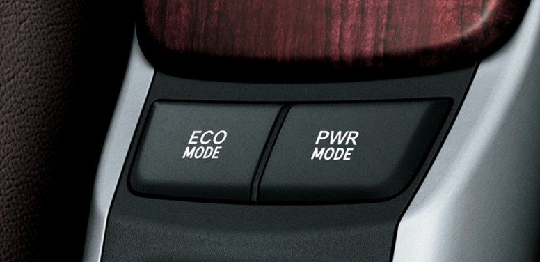 Xe Toyota Fortuner máy xăng có hai chế độ lái ECO và POWER