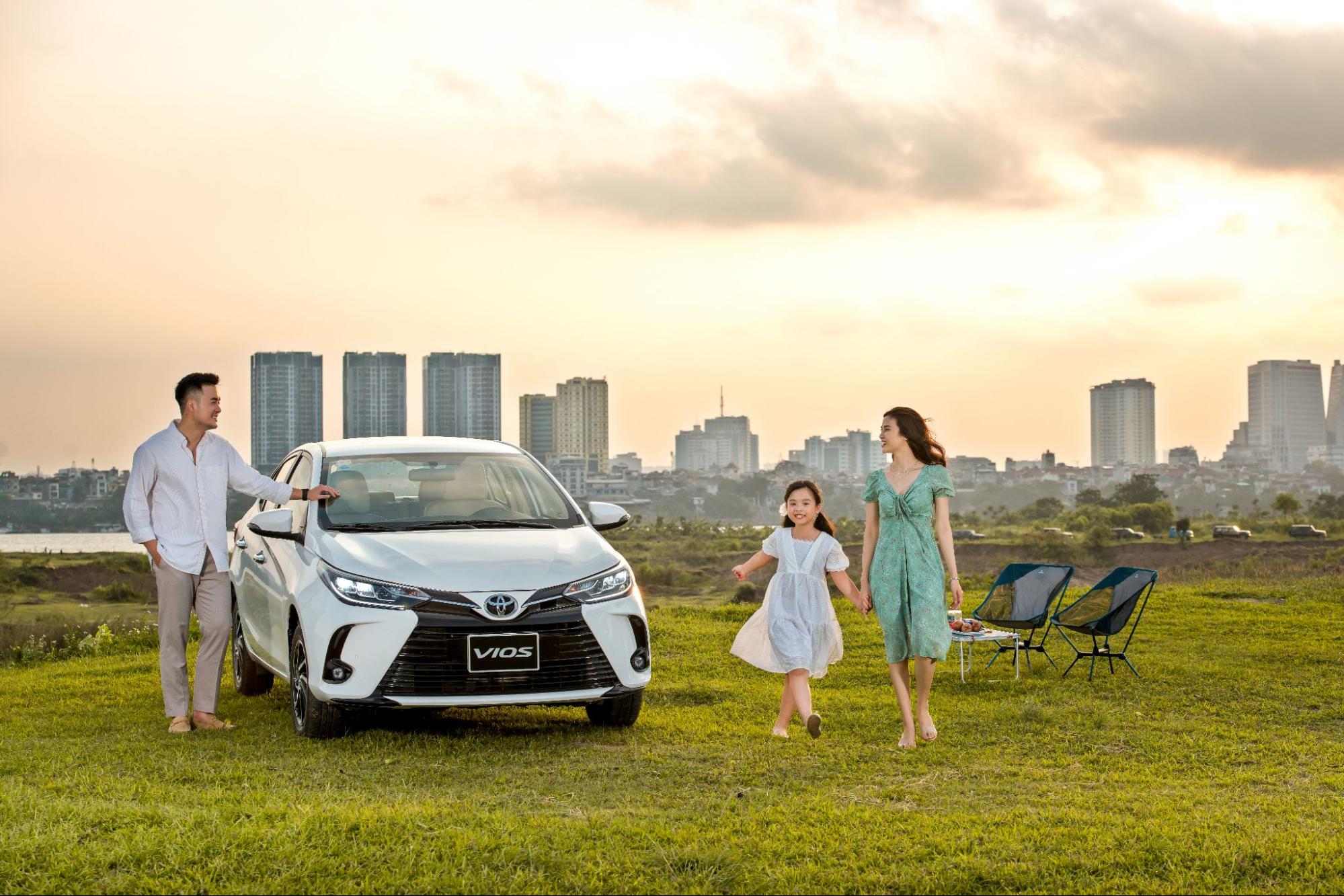 Nội thất Toyota Vios 2023: Hình ảnh, giá lăn bánh và ưu đãi mới nhất