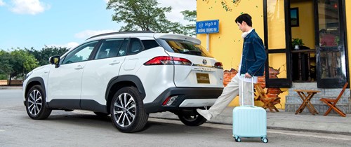 xe hybrid 5 chỗ gầm cao