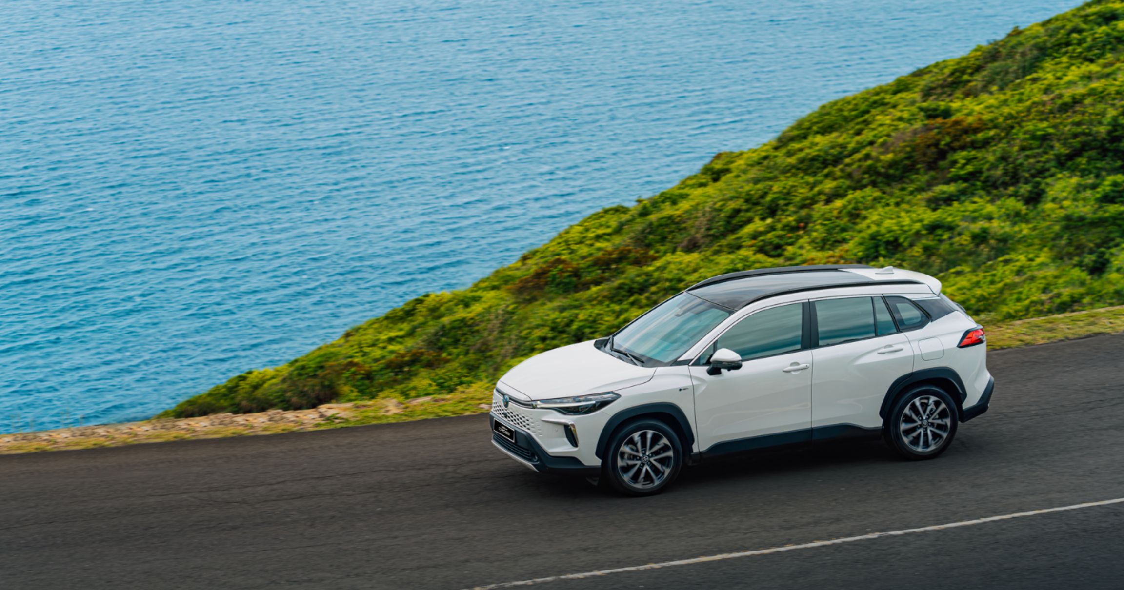 Trải nghiệm Corolla Cross Hybrid: Bản HEV có đáng mua?