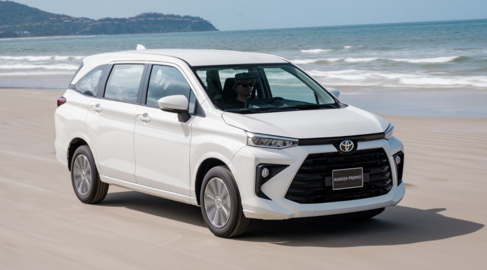 Nội thất Toyota Avanza Premio 2023: Hình ảnh, giá lăn bánh và ưu đãi 06/2023