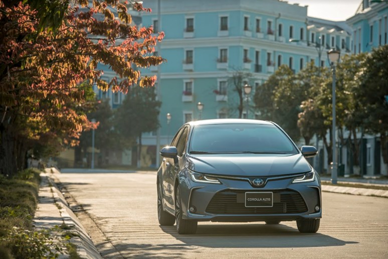 Xe Hybrid: Cấu Tạo, Ưu Nhược Điểm Và Nguyên Lý Làm Việc | Toyota