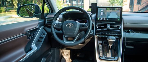 review innova cross hev
