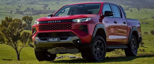 toyota hilux giá lăn bánh