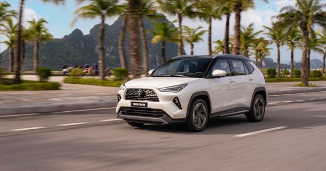 Giá lăn bánh Toyota Yaris Cross: Giá bán, chi phí và đánh giá