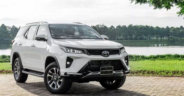 Thông số xe Fortuner: Giá và thông tin cần biết