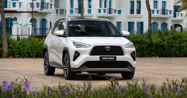 Đánh giá Yaris Hybrid: Vận hành, tiêu hao và an toàn 