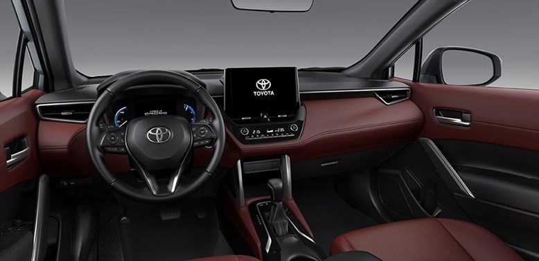 Toyota Corolla Cross 2023 được trang bị vô lăng 3 chấu bọc da