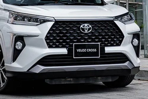 Phần đầu xe Veloz Cross