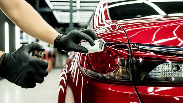 Phủ Ceramic Ô Tô: Lợi Ích, Chi Phí Và Lưu Ý Cần Biết | Toyota