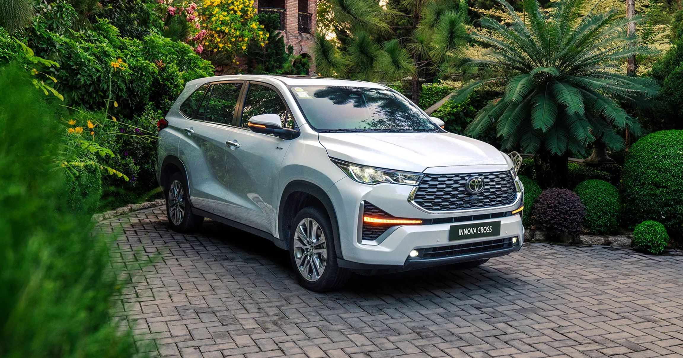 Toyota 7 chỗ 2026: Các mẫu xe, giá và thông số nổi bật