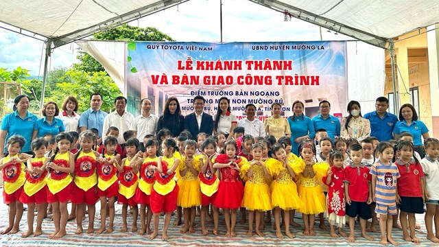 Hỗ trợ xây dựng điểm trường cho trẻ em vùng sâu vùng xa