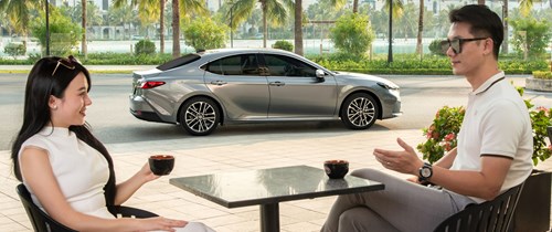 xe hybrid 5 chỗ