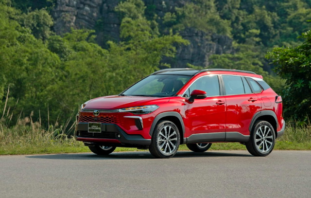 Có nên mua xe Toyota Corolla Cross? Ưu điểm và phân tích chi tiết