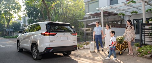 giá xe toyota 7 chỗ