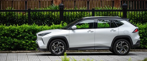 trải nghiệm yaris cross hybrid