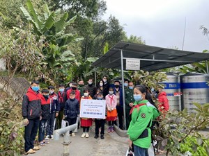 Toyota cung cấp nước sạch trường tiểu học, đồn biên phòng